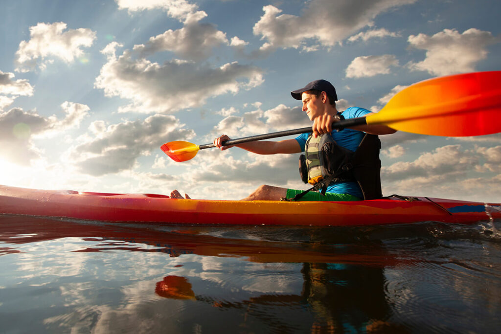 como-hacer-kayak-en-el-oceano