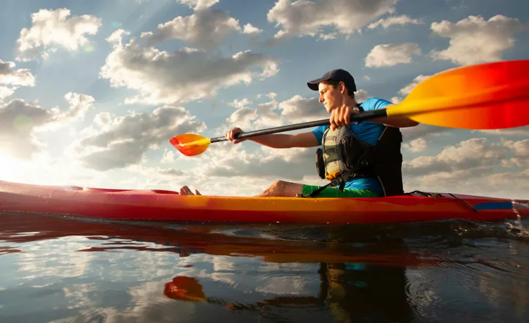 como-hacer-kayak-en-el-oceano