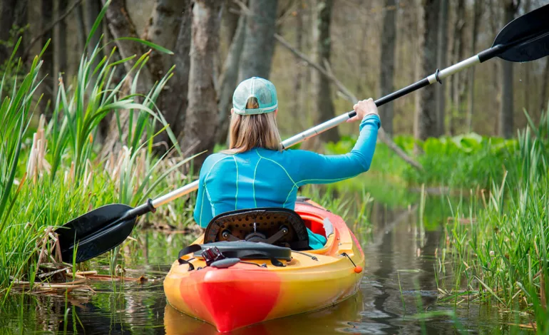 como-hacer-kayak-en-el-rio