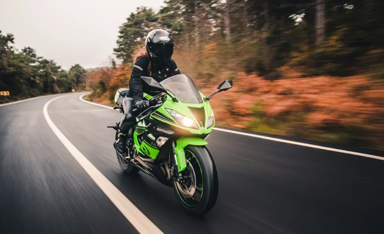 los-mejores-lugares-para-conducir-una-motocicleta