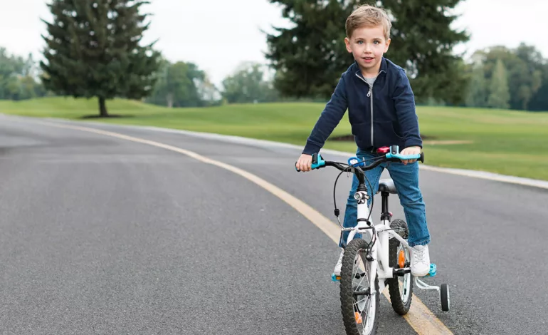 Conoce los elementos de una bicicleta para niños y cómo elegir la adecuada.