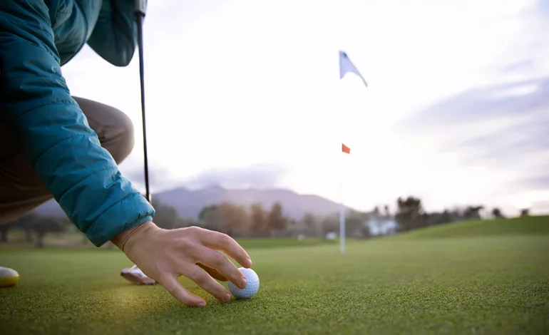Campo de golf, un espacio desafiante para jugar este deporte