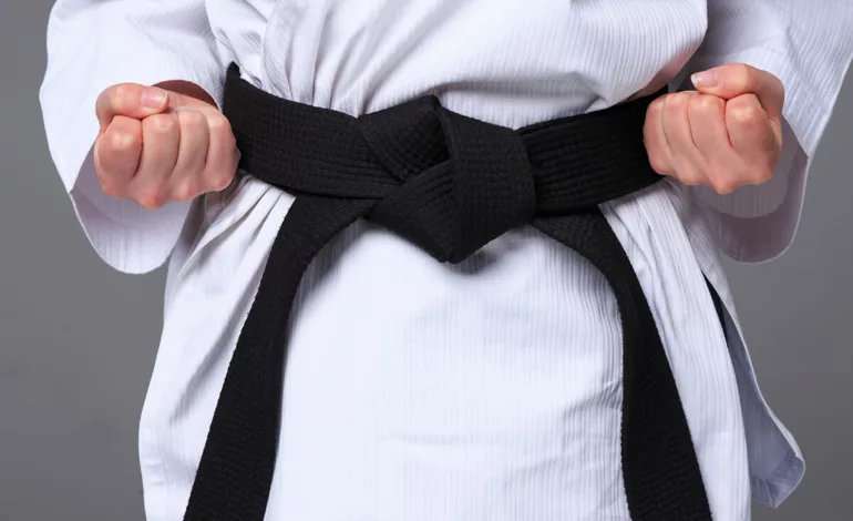 Descubre cuál es la clasificación de los cinturones de karate