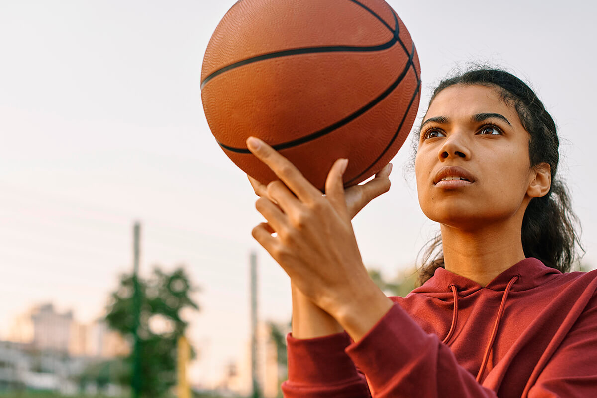 ¿Cómo elegir el balón de básquetbol ideal para tu juego?