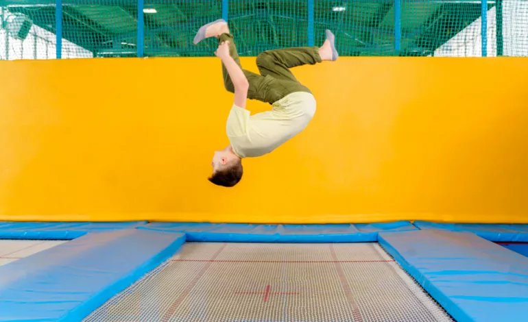 Gimnasia en trampolín, una modalidad deportiva de muchas acrobacias