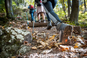 recorre-senderos-con-botas-trekking