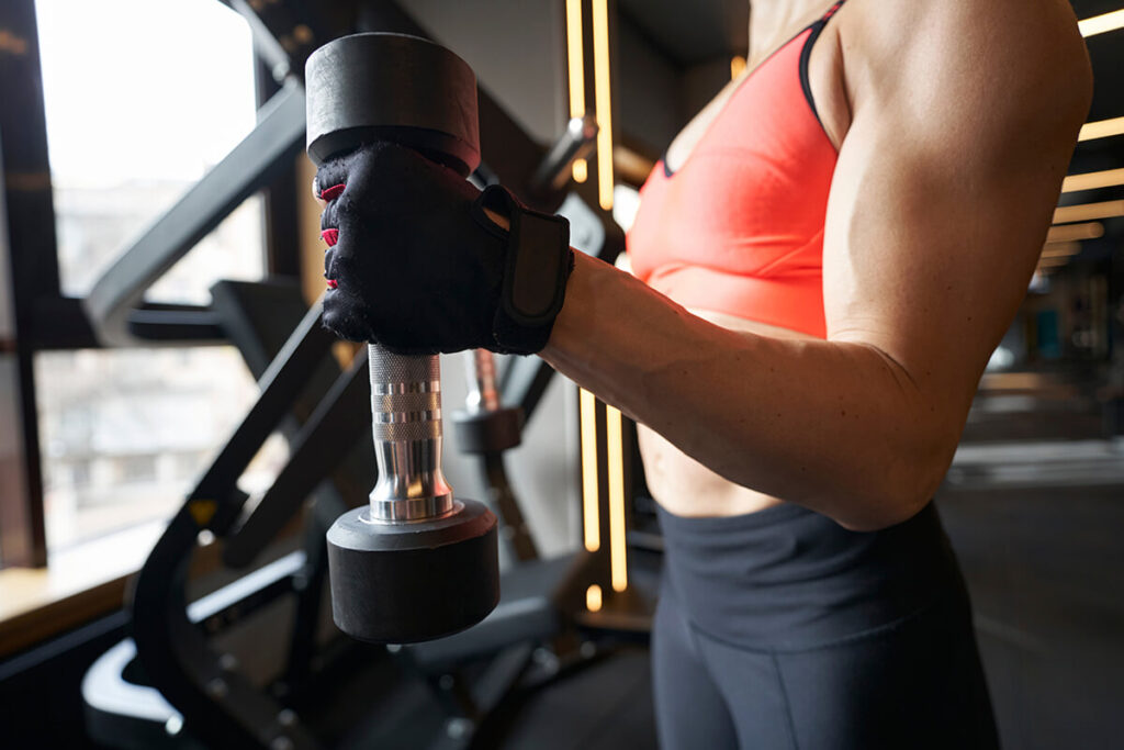 3-ejercicios-de-biceps-para-fortalecer-brazos