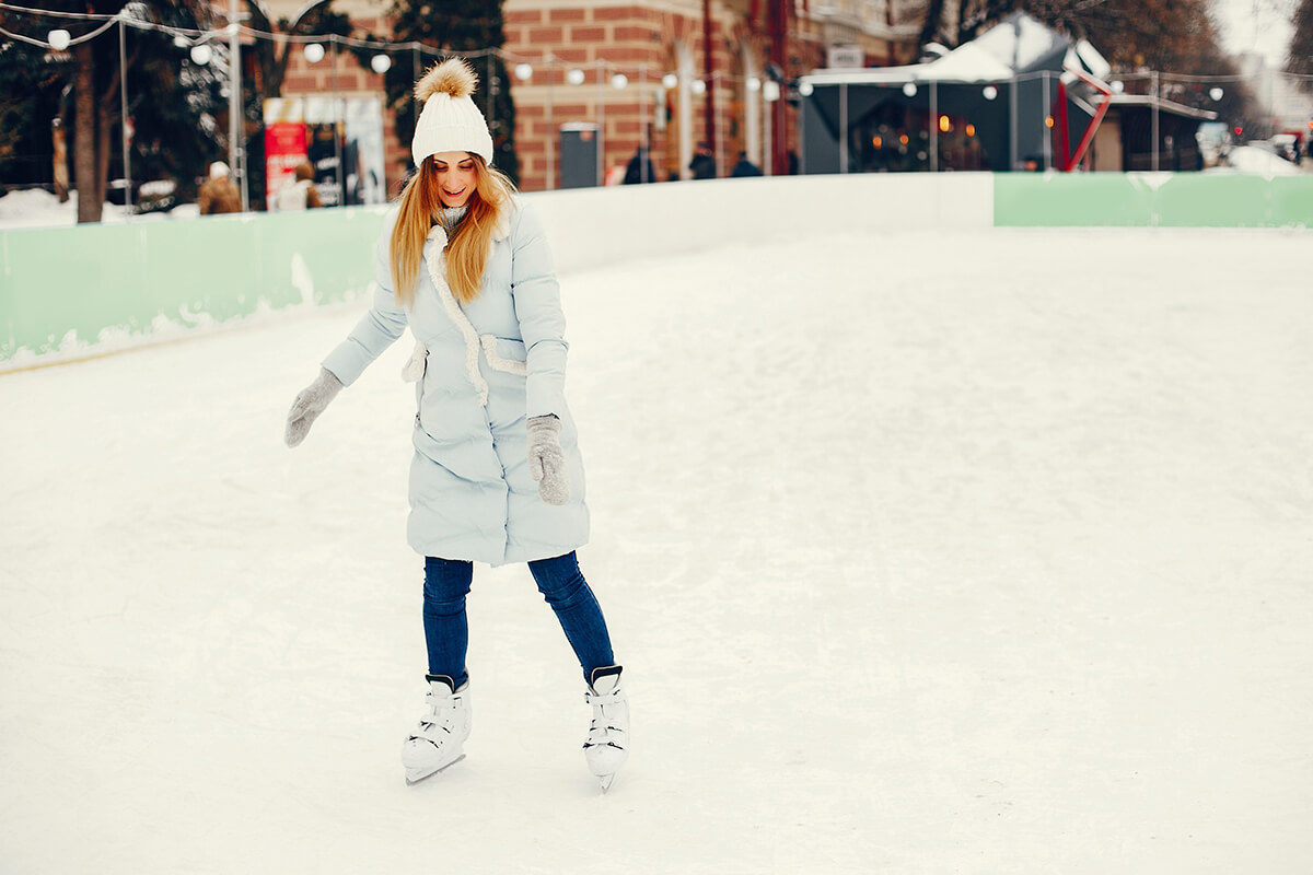 ¿Cómo es una pista de patinaje y cuáles son los diferentes tipos que existen?