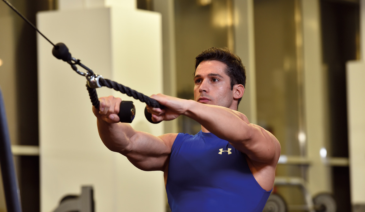 Face Pull con cuerda: Aprende a realizarlo con precaución para evitar lesiones