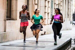 beneficios-de-trotar-en-la-mañana