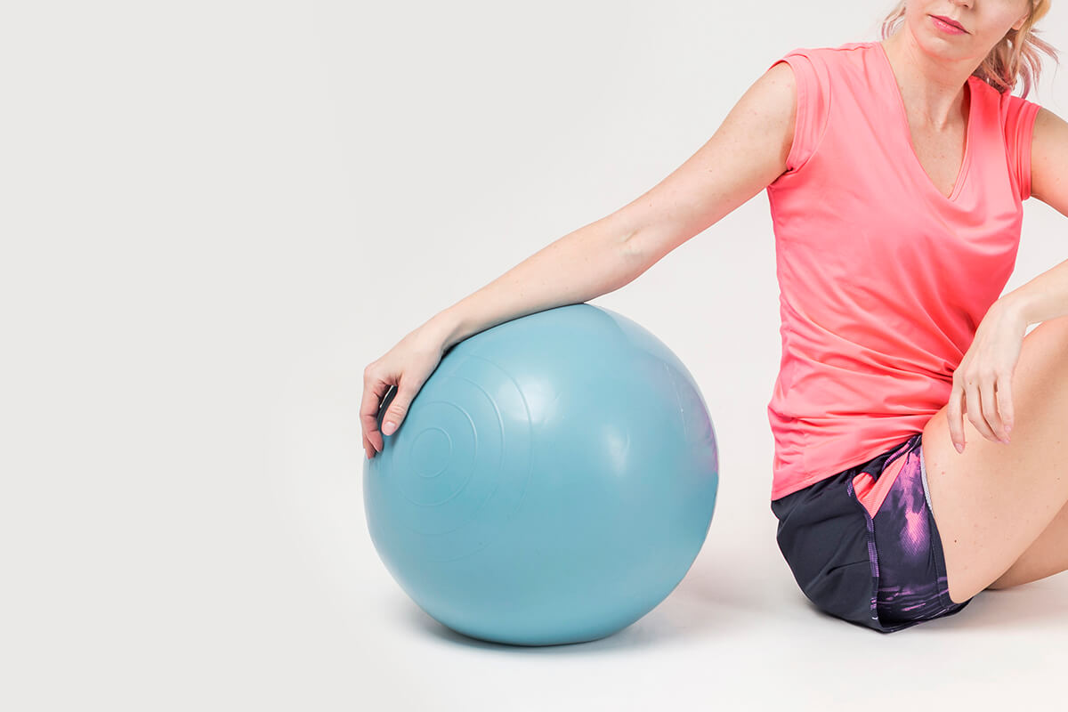 La pelota de yoga: una herramienta imprescindible para mejorar tu entrenamiento