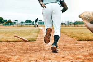 que-es-softball-y-como-anotar-una-carrera