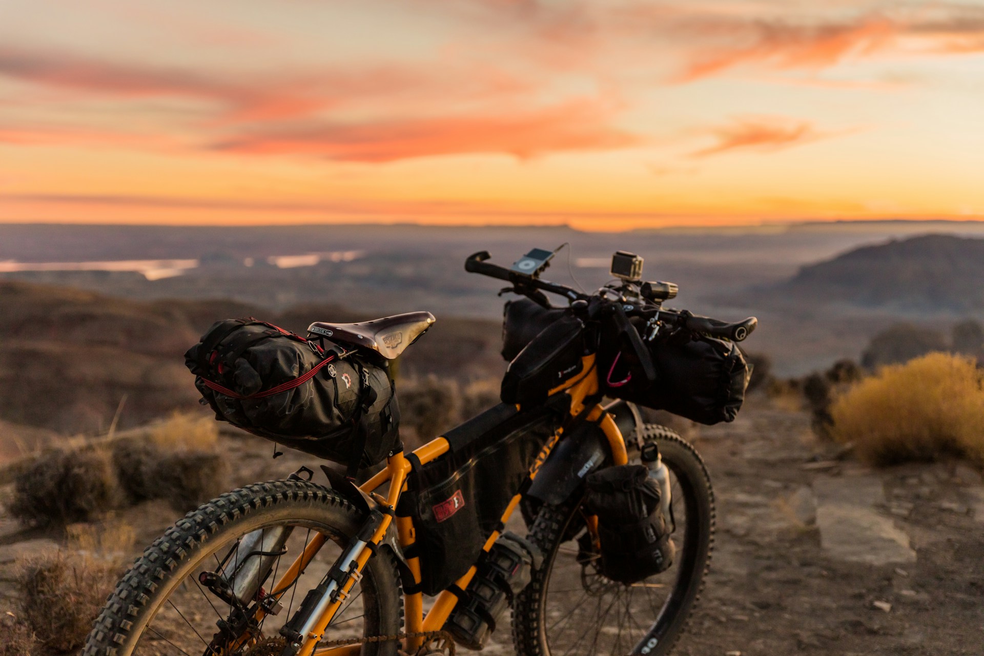 una bicicleta de montaña, otro de los tipos de bicicletas y su usos