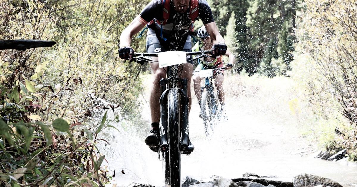 Cómo elegir tu primera bicicleta de montaña - Guía completa 2026