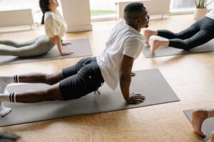Featured: El clásico Saludo al Sol en el yoga: Conócelo a fondo